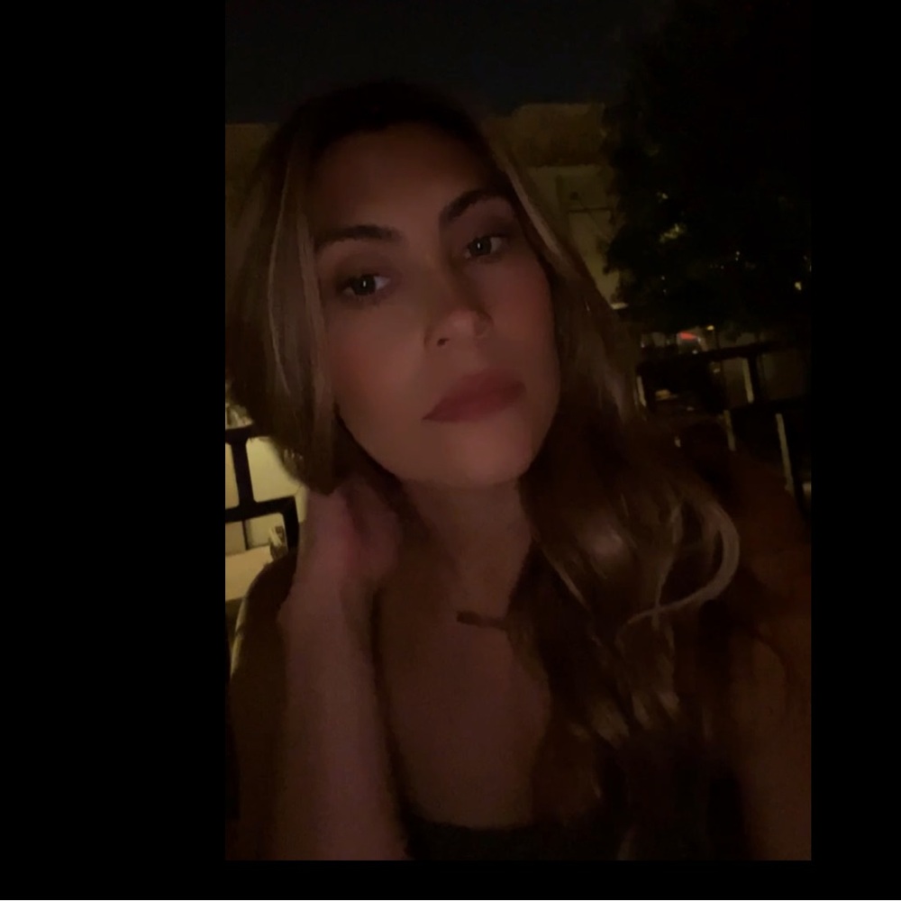 Meet your Posher, Jacquelin